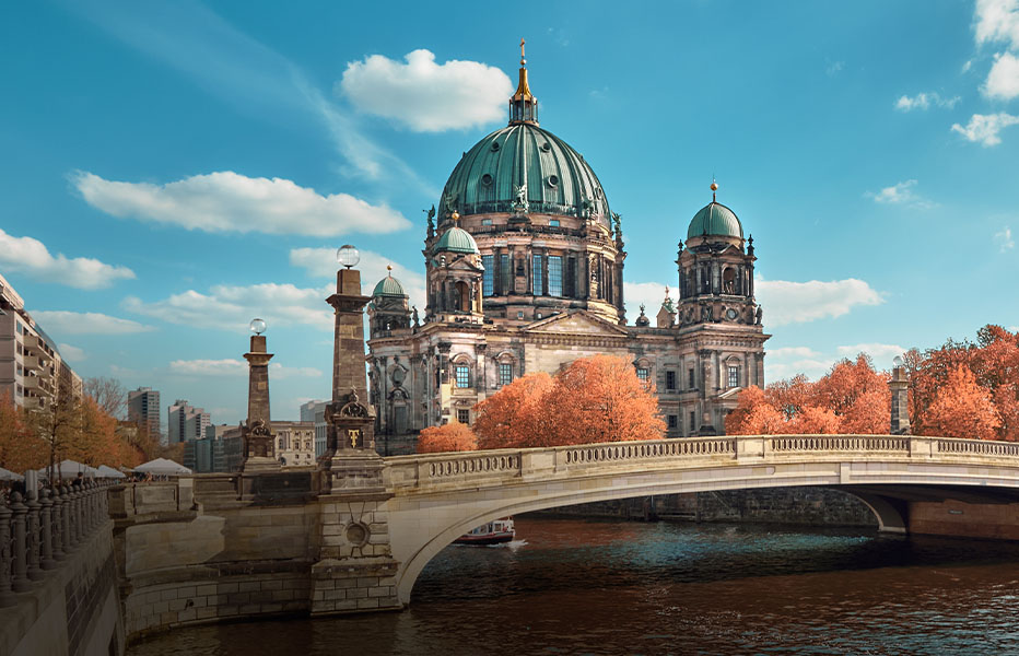 teacher travel groups experiencing Berlin